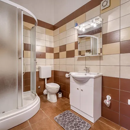 Radmila-3 By Interhome Šilo