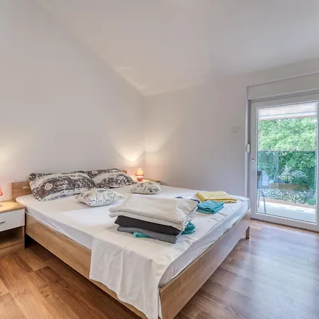 Apartament Radmila-3 By Interhome